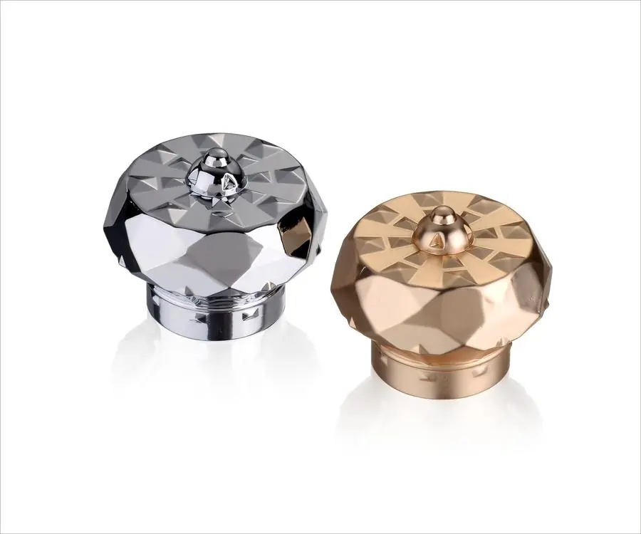 Diamond Facet Cap